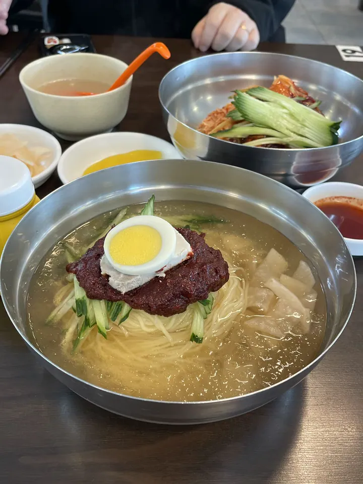 밀면전문점